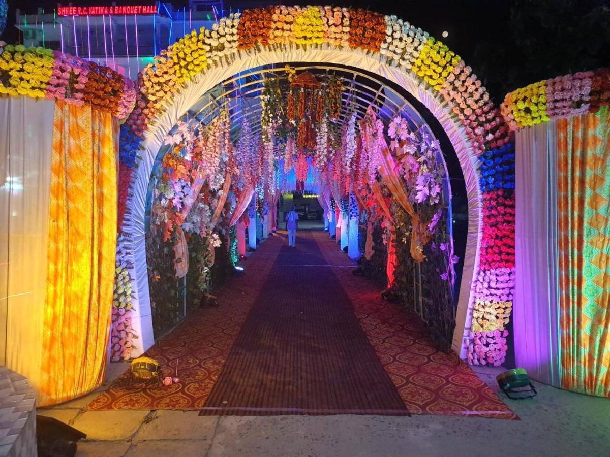 Shree R.C.Vatika Hotell Motihari Exteriör bild
