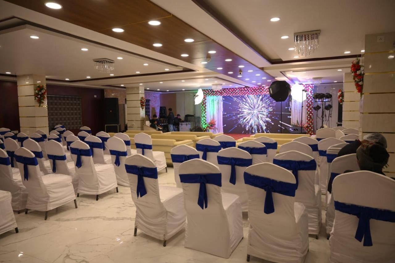 Shree R.C.Vatika Hotell Motihari Exteriör bild